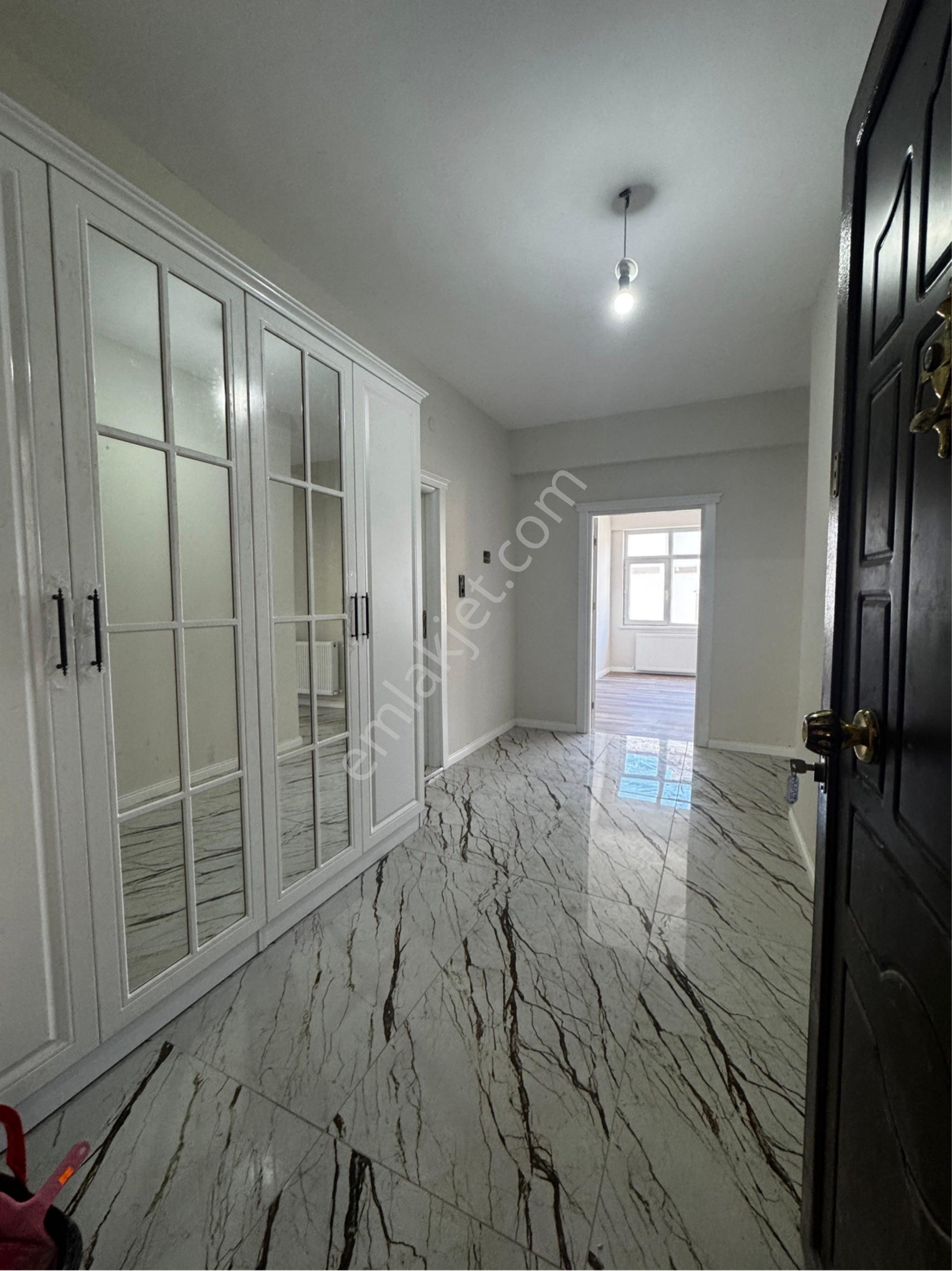 Genclik Parkında Full Yapılı Satılık Daire - Görsel 10