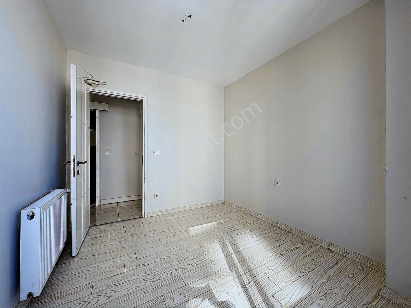 Pınar'da 2+1 90 M2 Güvenlikli Havuzlu Site İçi Kiralık Daire - Görsel 16