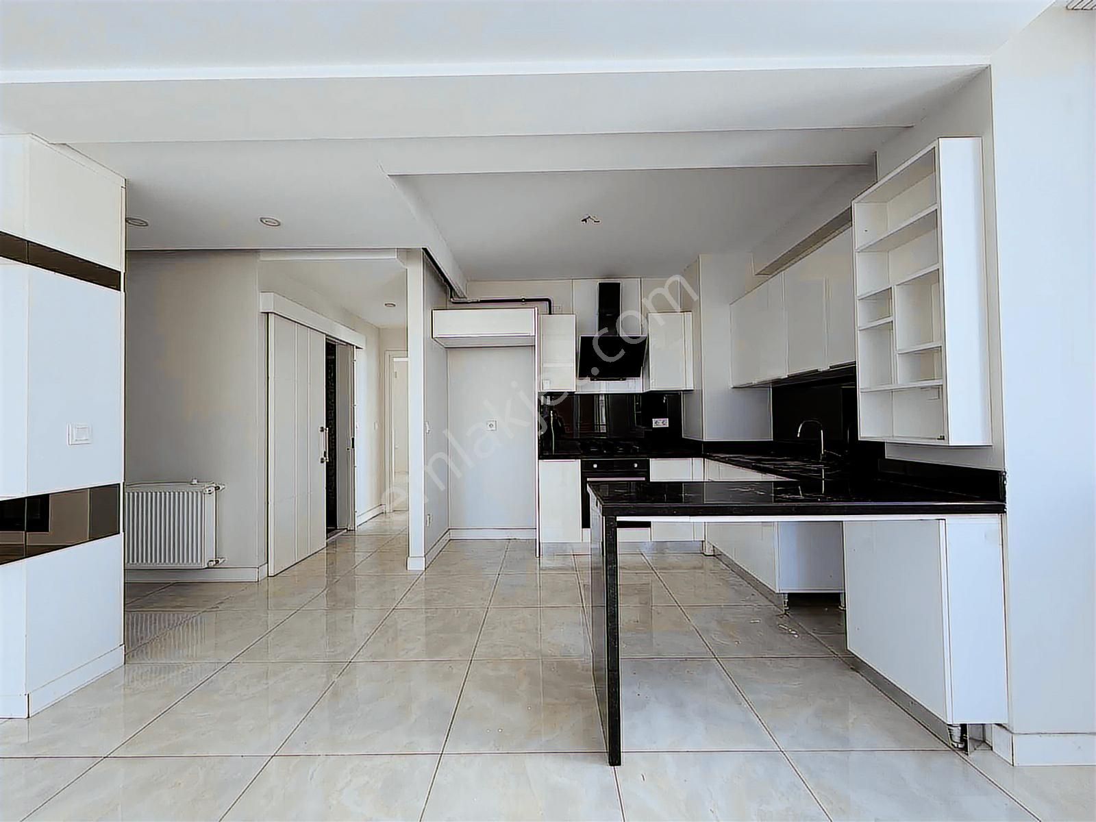 Pınar'da 2+1 90 M2 Güvenlikli Havuzlu Site İçi Kiralık Daire - Görsel 5