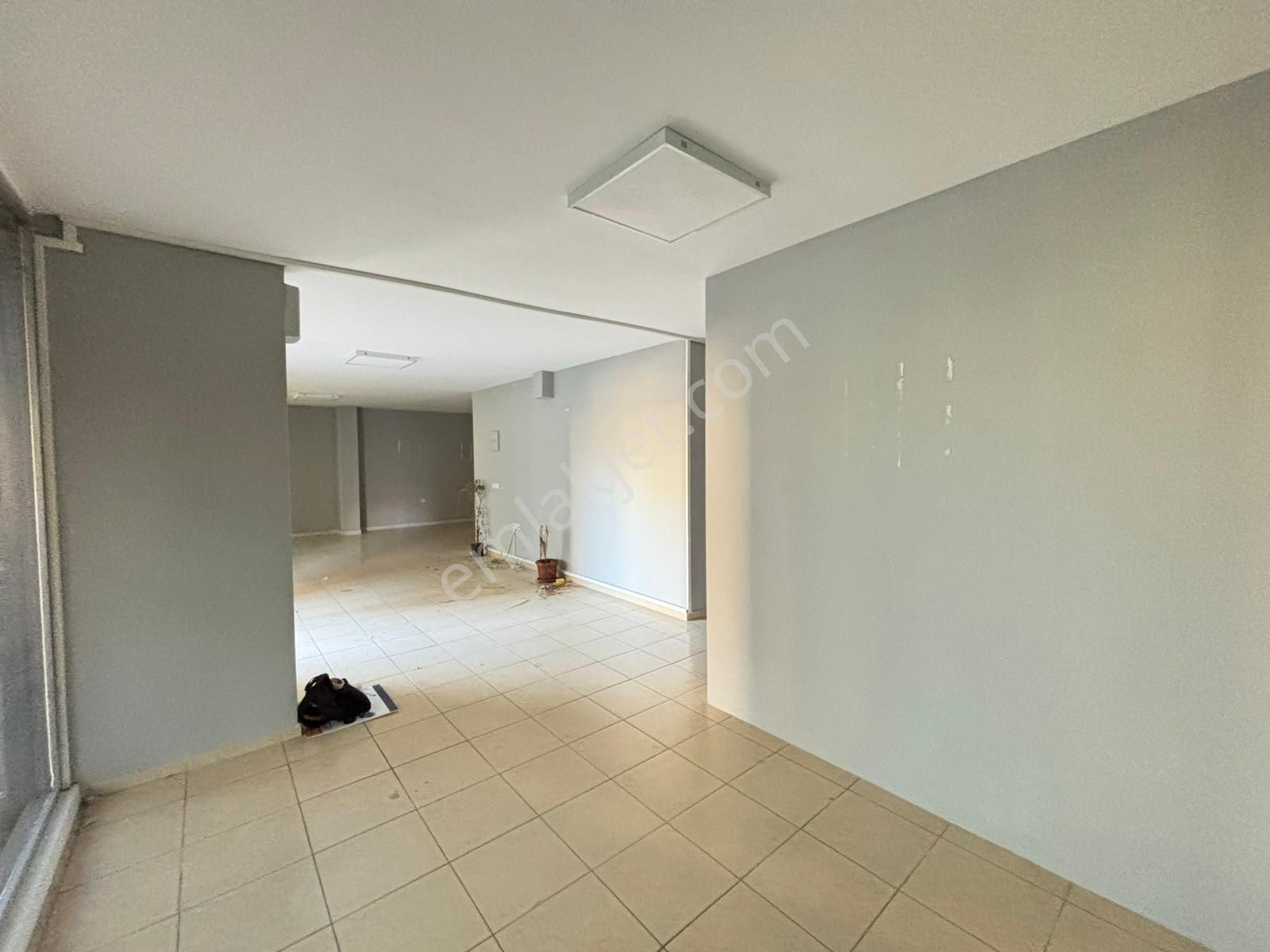 Taşdelen Cumhuriyet İskanlı Her İşe Uygun 115 M2 Kiralık Dükkan - Görsel 23
