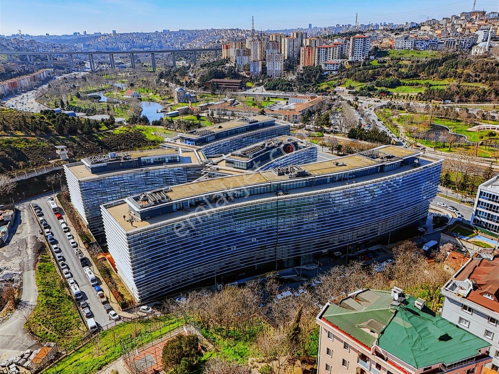 Remax Astyle'den Premier Kampüste Kullanıma Hazır, Eşyalı Ofis - Görsel 27