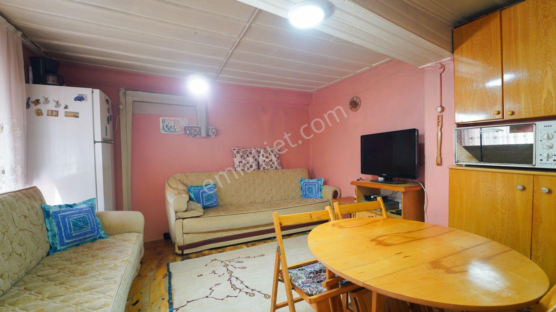 C21 Bal’dan Ayvalık’ta Satılık 3 Katlı (taş) 4+1 Rum Evi - Görsel 20