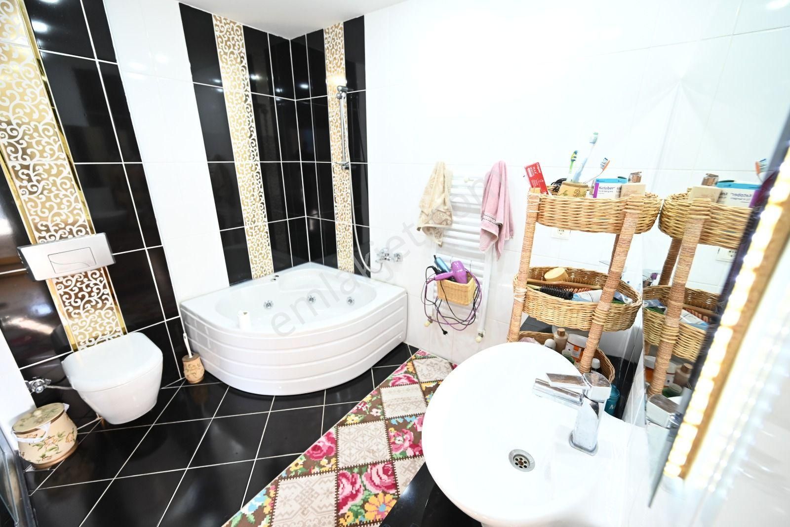 Üstünkent'ten Merkez Mah.de Deniz Manzaralı Satılık 3+1 Daire - Görsel 27