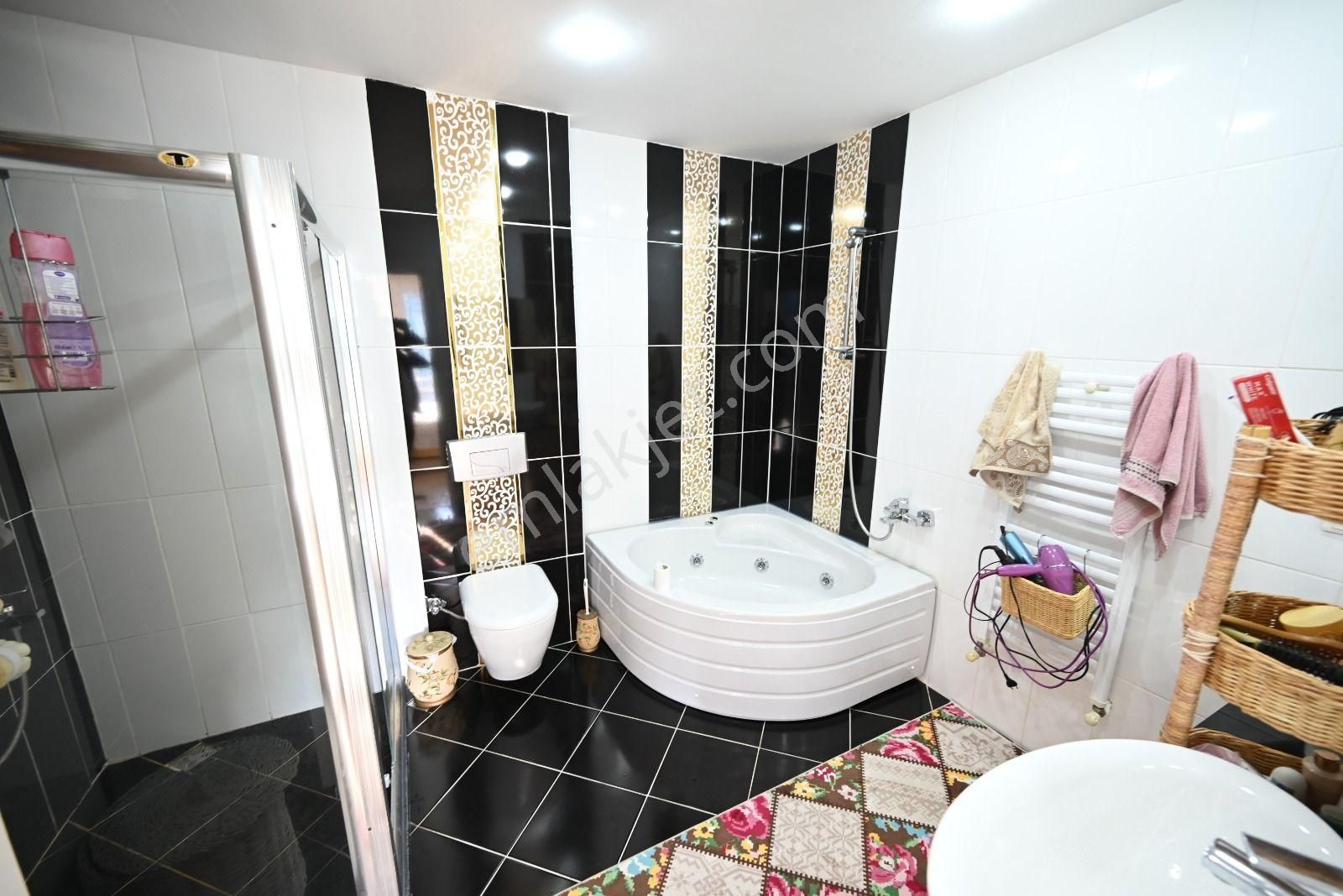 Üstünkent'ten Merkez Mah.de Deniz Manzaralı Satılık 3+1 Daire - Görsel 28