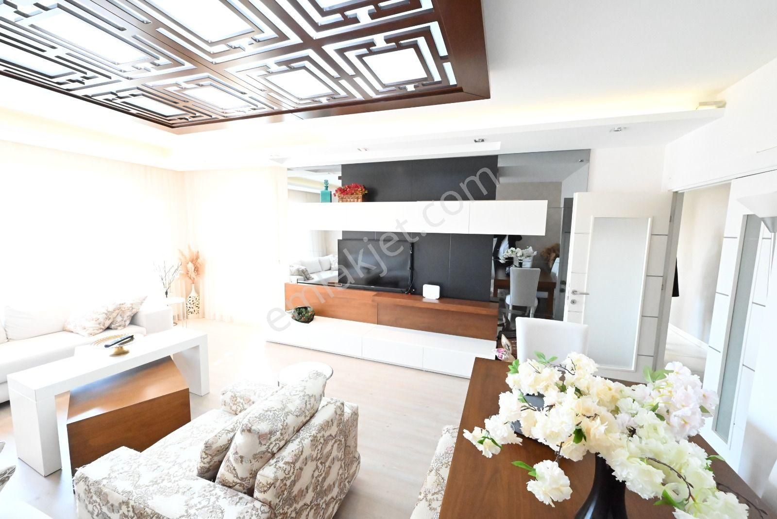 Üstünkent'ten Merkez Mah.de Deniz Manzaralı Satılık 3+1 Daire - Görsel 2