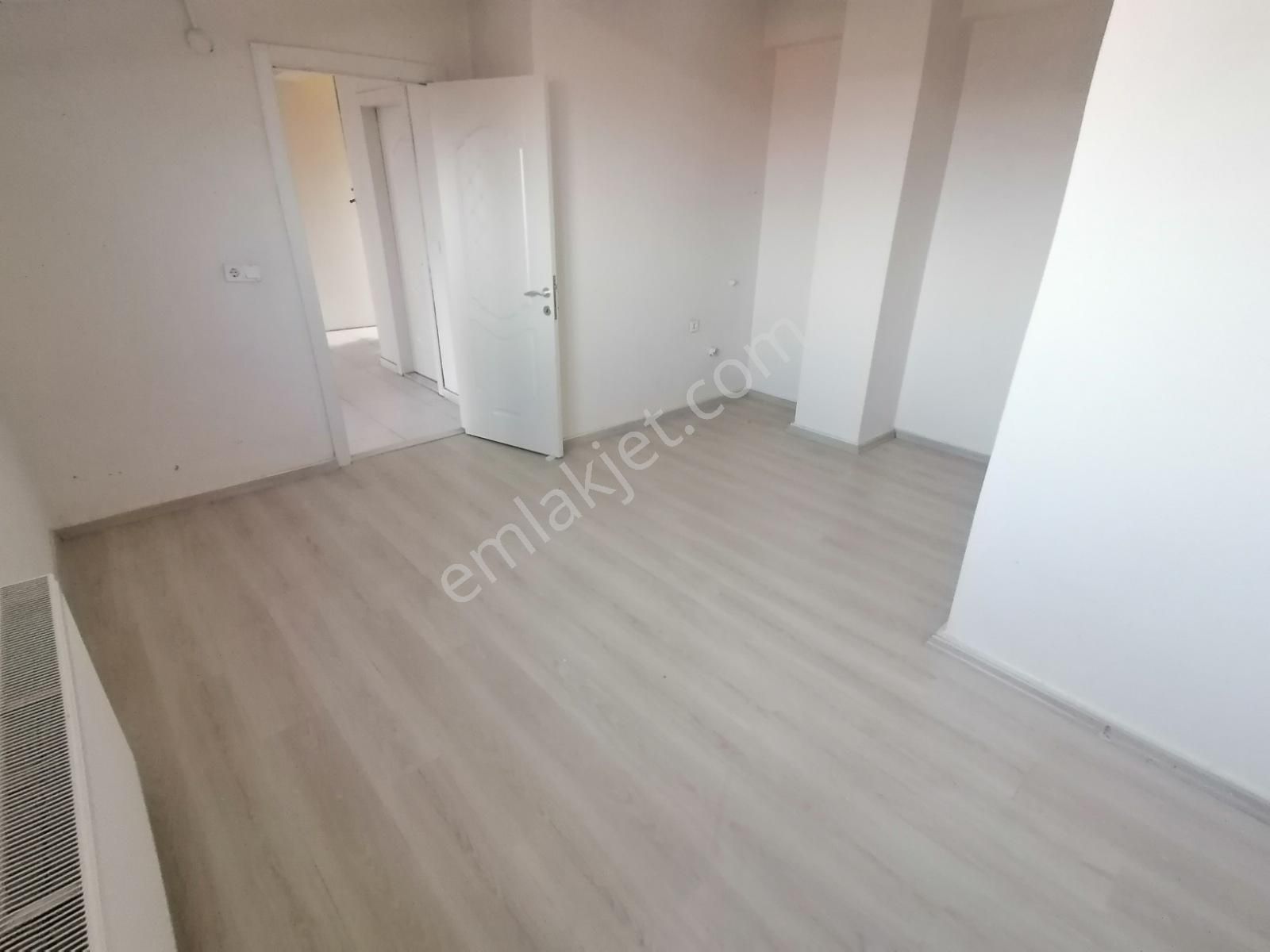 Adnan Kahveci Kolejlerde Site İçi Geniş 1+1 +çift Kapalı Teraslı - Görsel 10