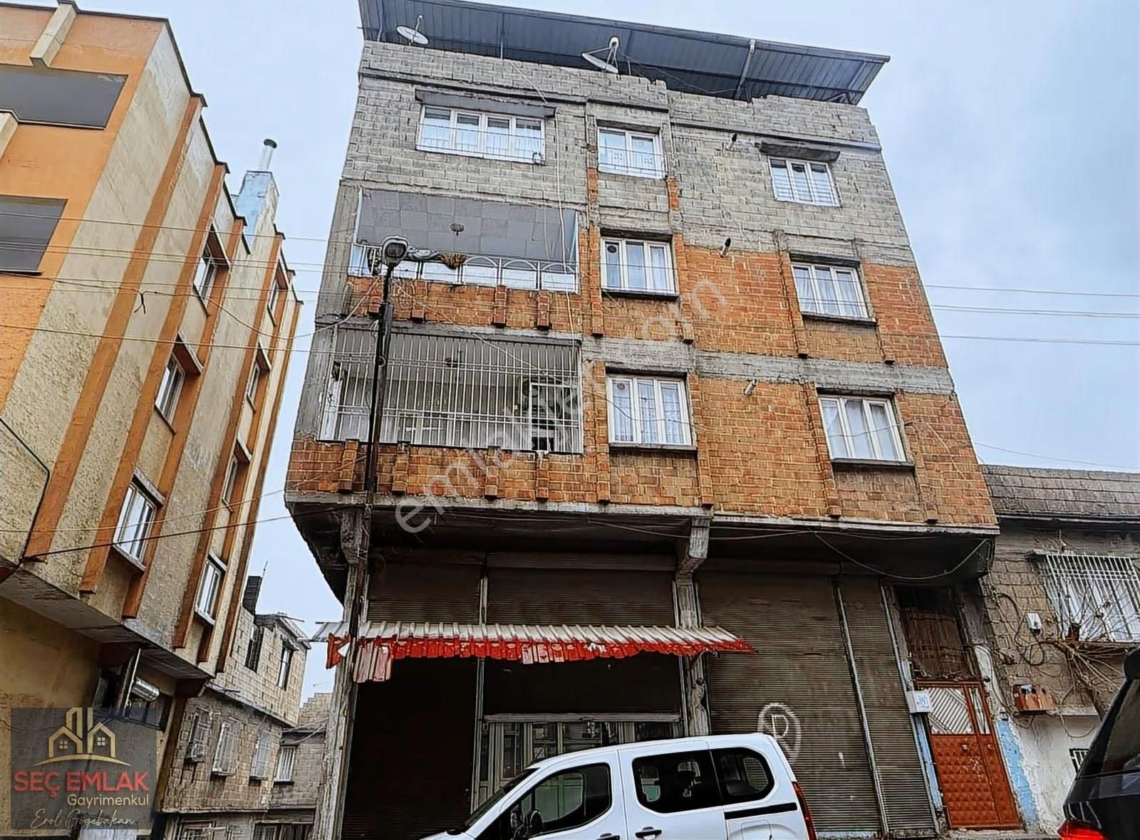 Seç Emlak'tan 3 Daire + Dükkan +garaj Köşebaşı Doğalgazlı Bina - Görsel 9