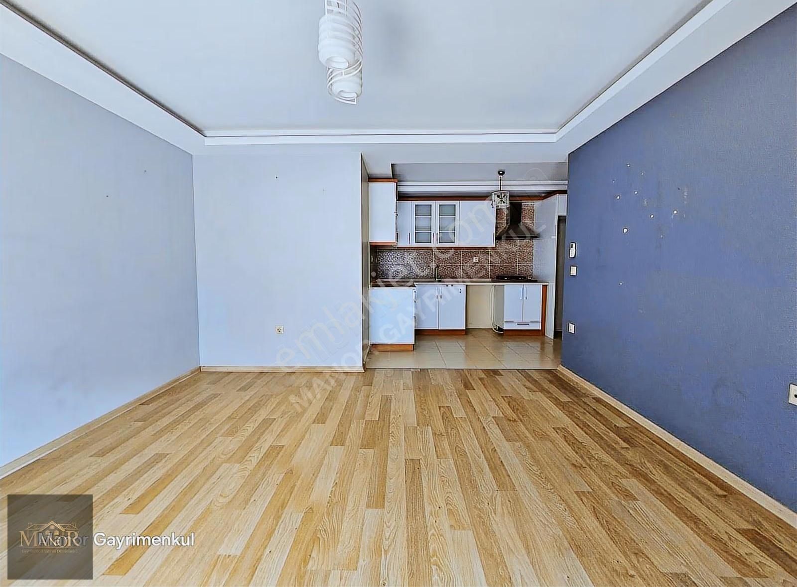 Kuşadası Merkezde Cadde Üzeri 2+1 Daire - Görsel 10