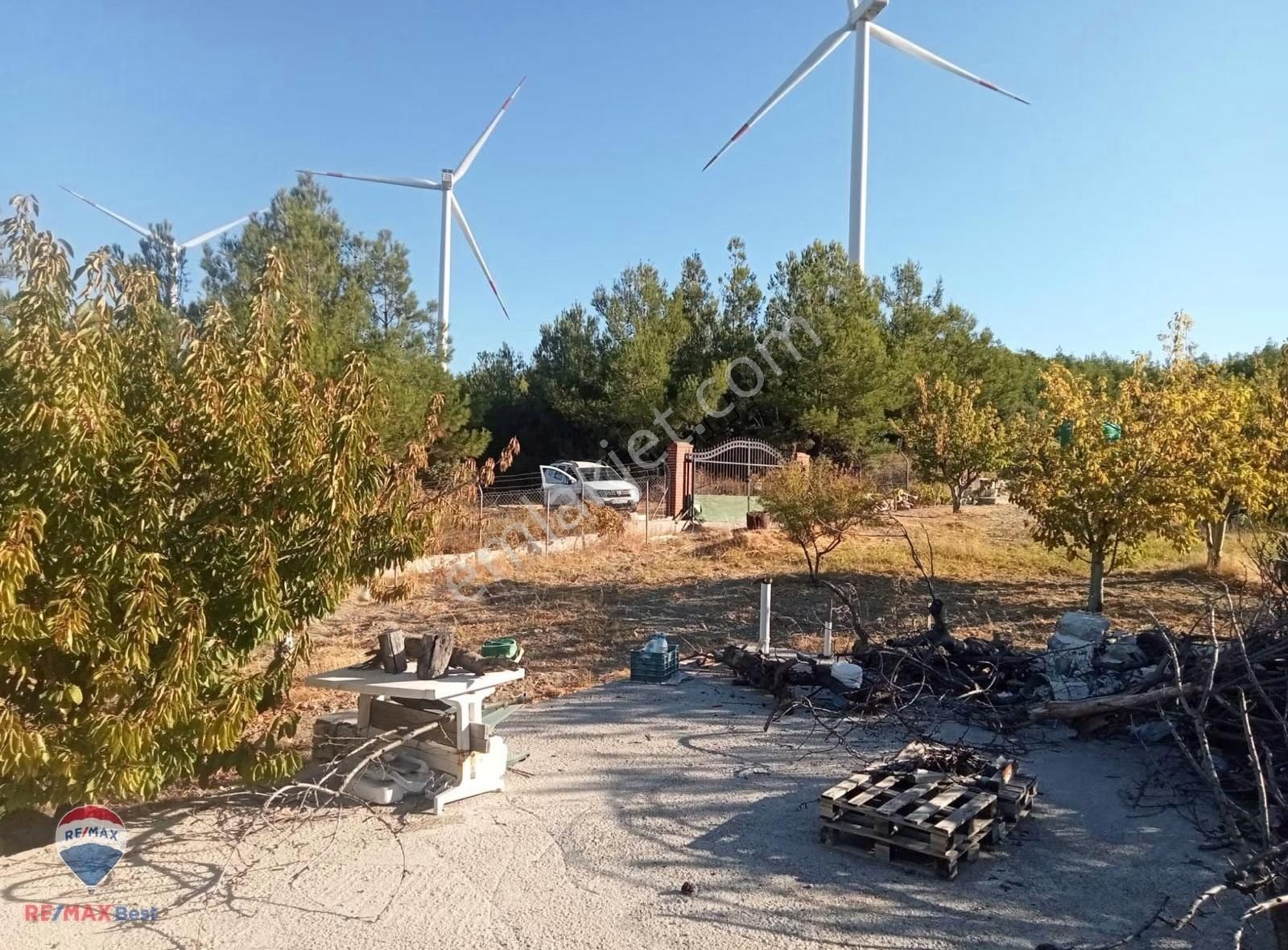 30 Bonova Yaka Köy'de Satılık Meyve Bahçeli Tarla - Görsel 15