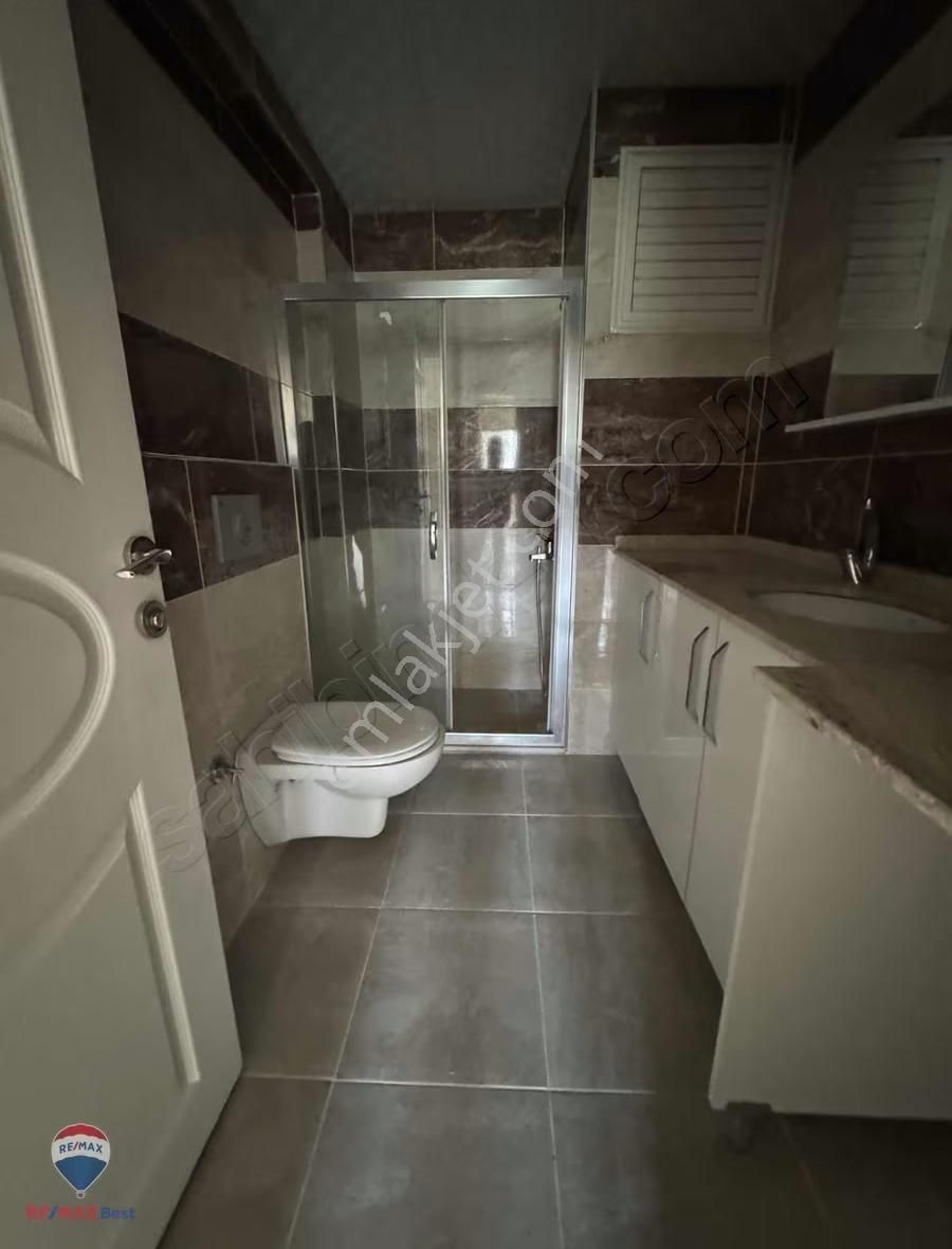 Hakan Büyük"ten Esentepe"de Ebeveyn Banyolu 3+1 Geniş Daire - Görsel 15