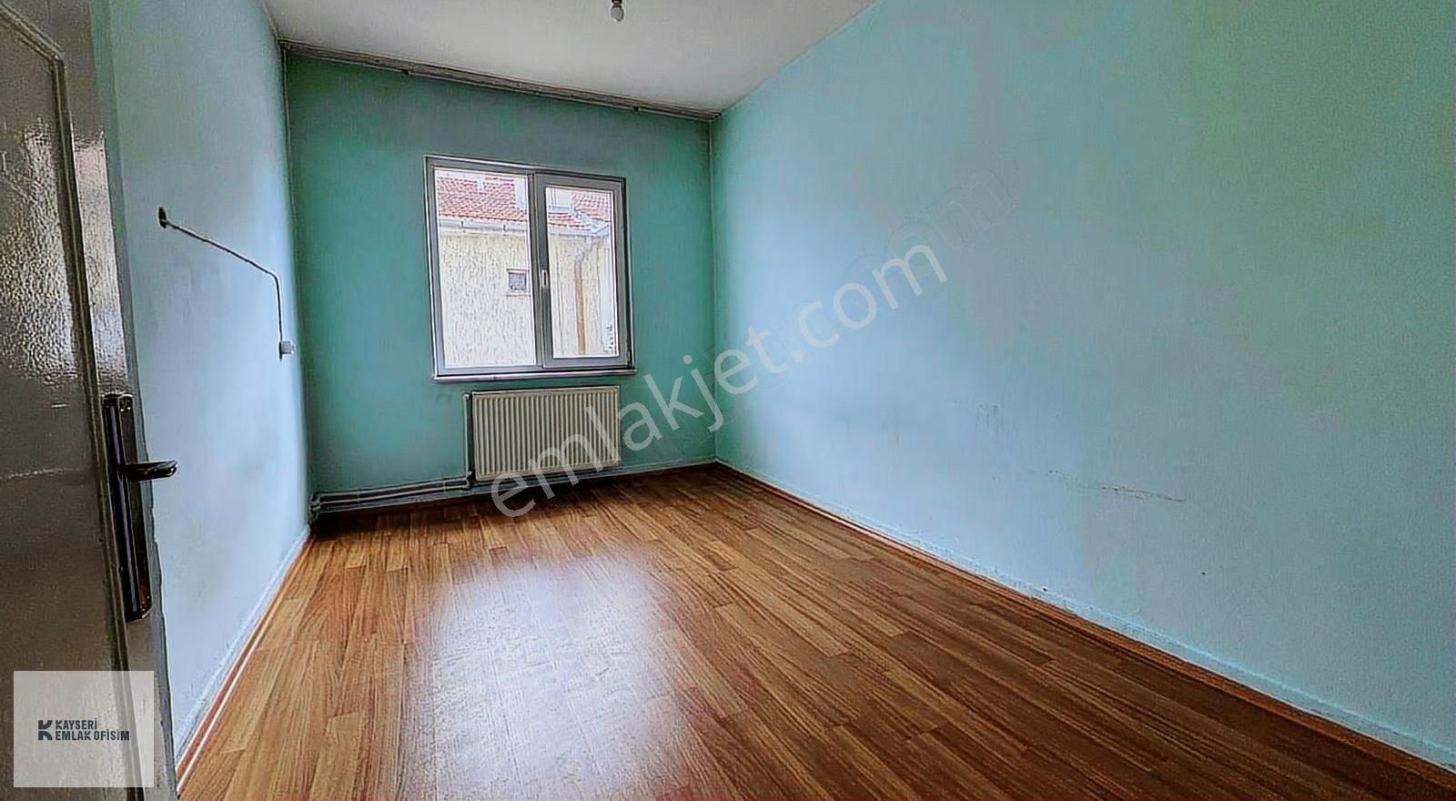 Emlak Ofisim Esenyurt Mahallesinde 3+1 Kiralık Daire - Görsel 8