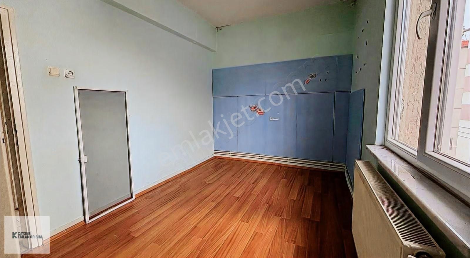 Emlak Ofisim Esenyurt Mahallesinde 3+1 Kiralık Daire - Görsel 6