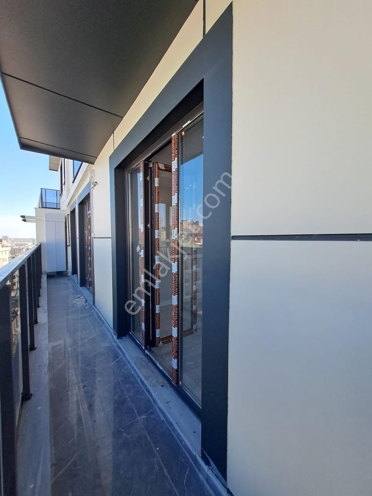 Halkalı Merkezde Satılık 2+1 Metro, Hastane Ve Okullara Yakın - Görsel 21