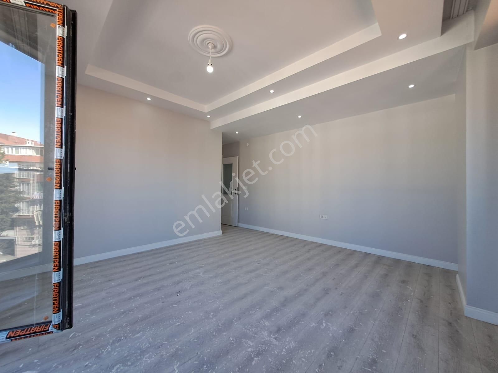 Halkalı Merkezde Satılık 2+1 Metro, Hastane Ve Okullara Yakın - Görsel 11