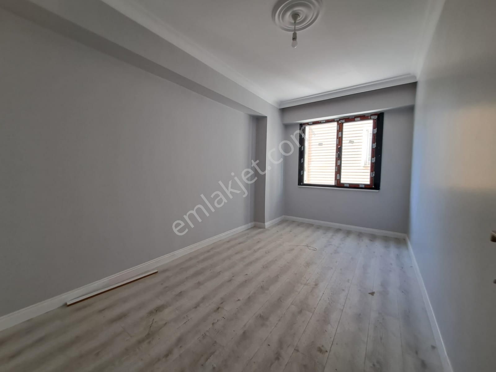 Halkalı Merkezde Satılık 2+1 Metro, Hastane Ve Okullara Yakın - Görsel 28