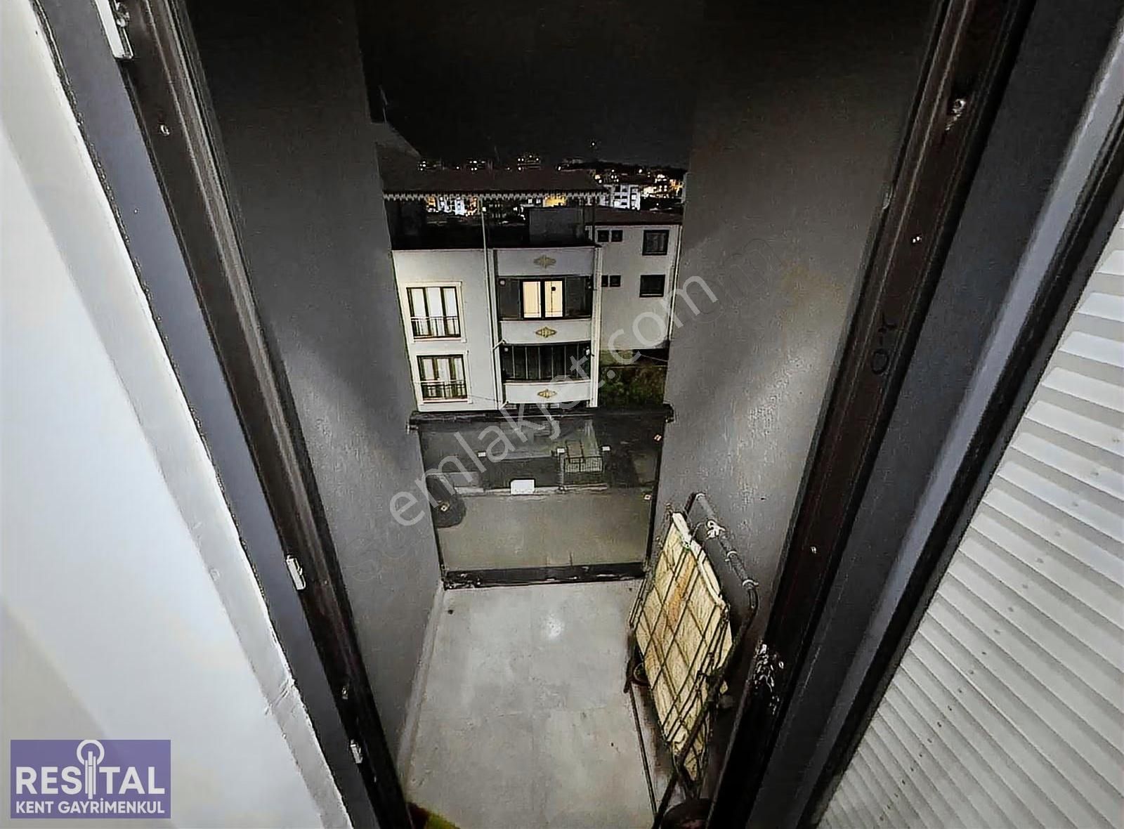 Güneştepede Çamlık Caddesinde Arakat 3+1 - Görsel 5