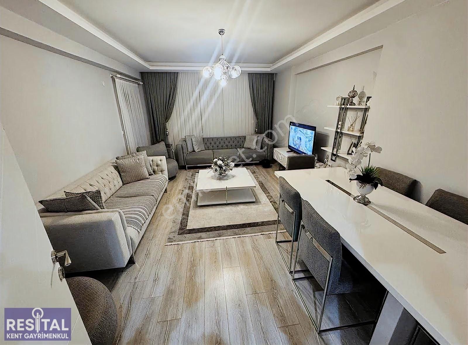 Güneştepede Çamlık Caddesinde Arakat 3+1