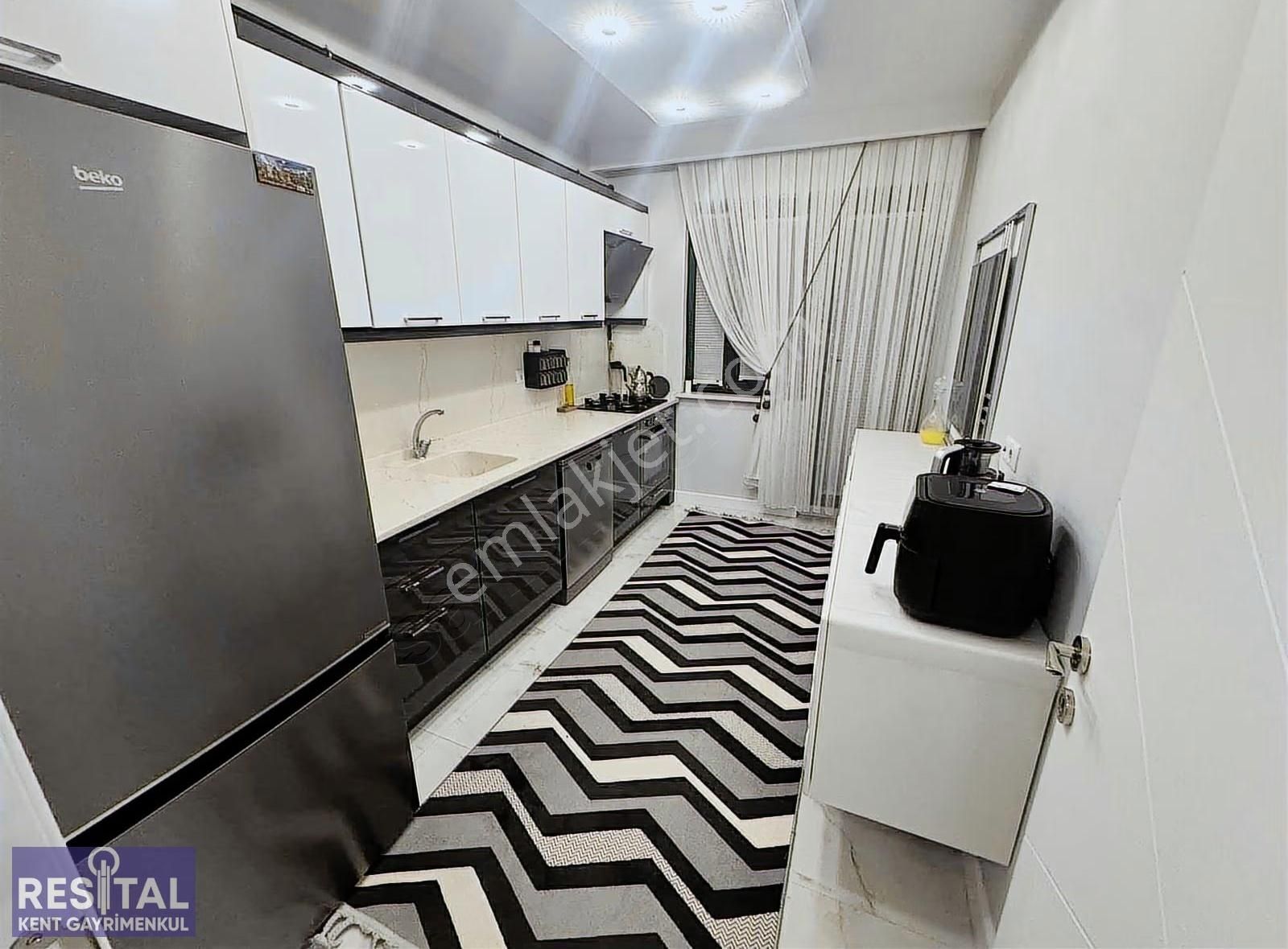 Güneştepede Çamlık Caddesinde Arakat 3+1 - Görsel 7