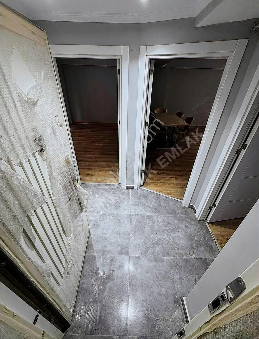 Acil!! Mükemmel Lokasyonda Geniş Ferah 0" Daire - Görsel 4