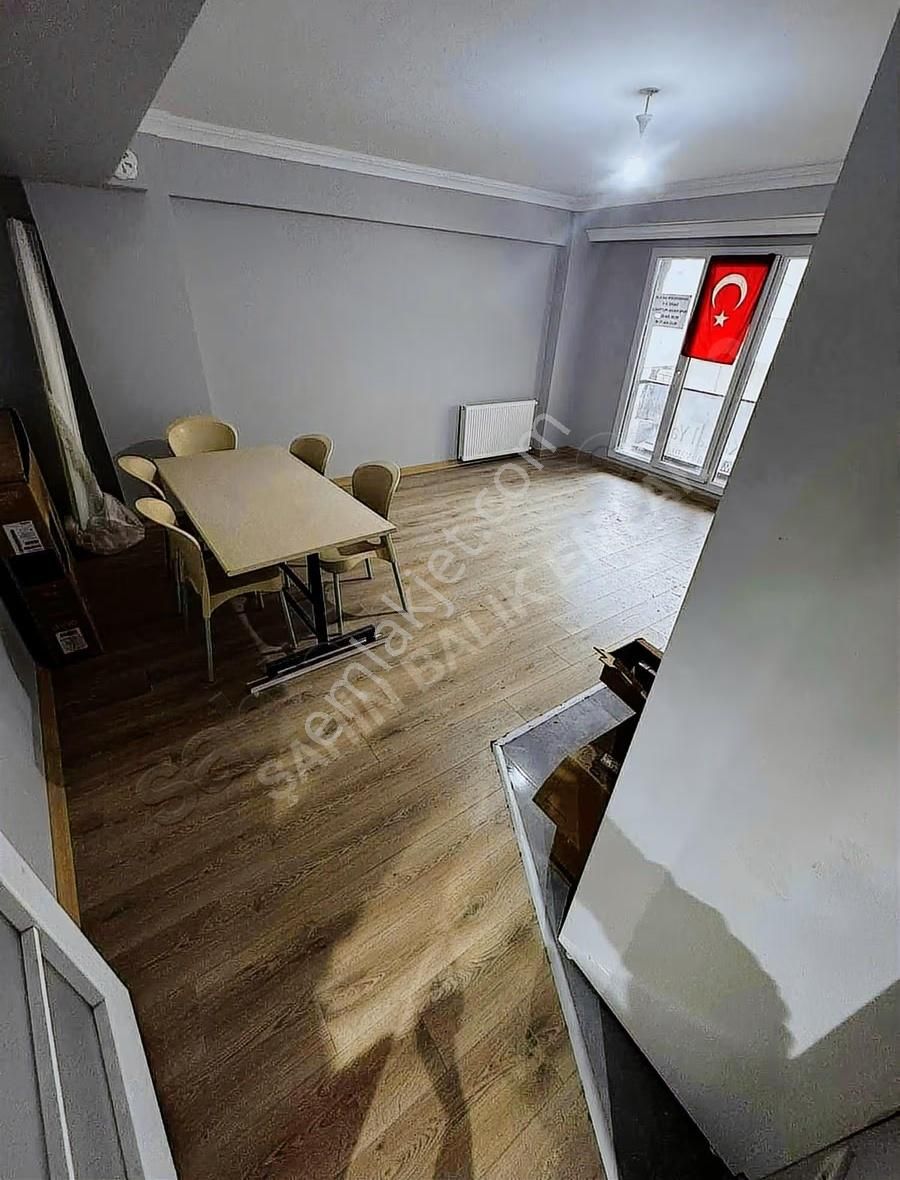 Acil!! Mükemmel Lokasyonda Geniş Ferah 0" Daire - Görsel 14