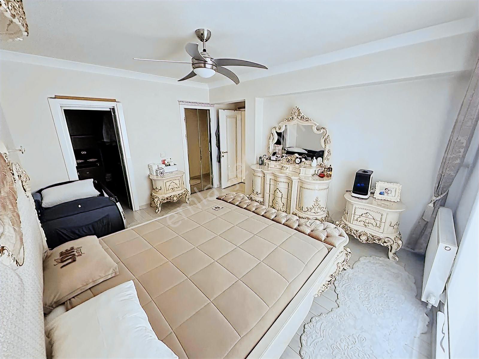 Çamlıtepe Sitesinde Kapalı Otoparklı Manzaralı 4+1 - Görsel 15