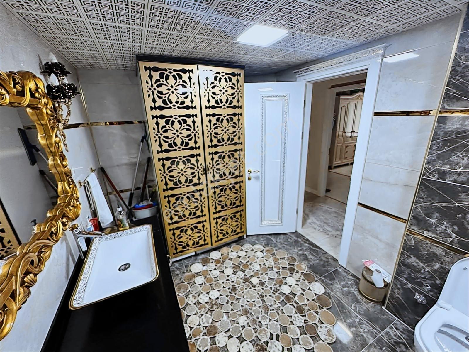 Çamlıtepe Sitesinde Kapalı Otoparklı Manzaralı 4+1 - Görsel 8