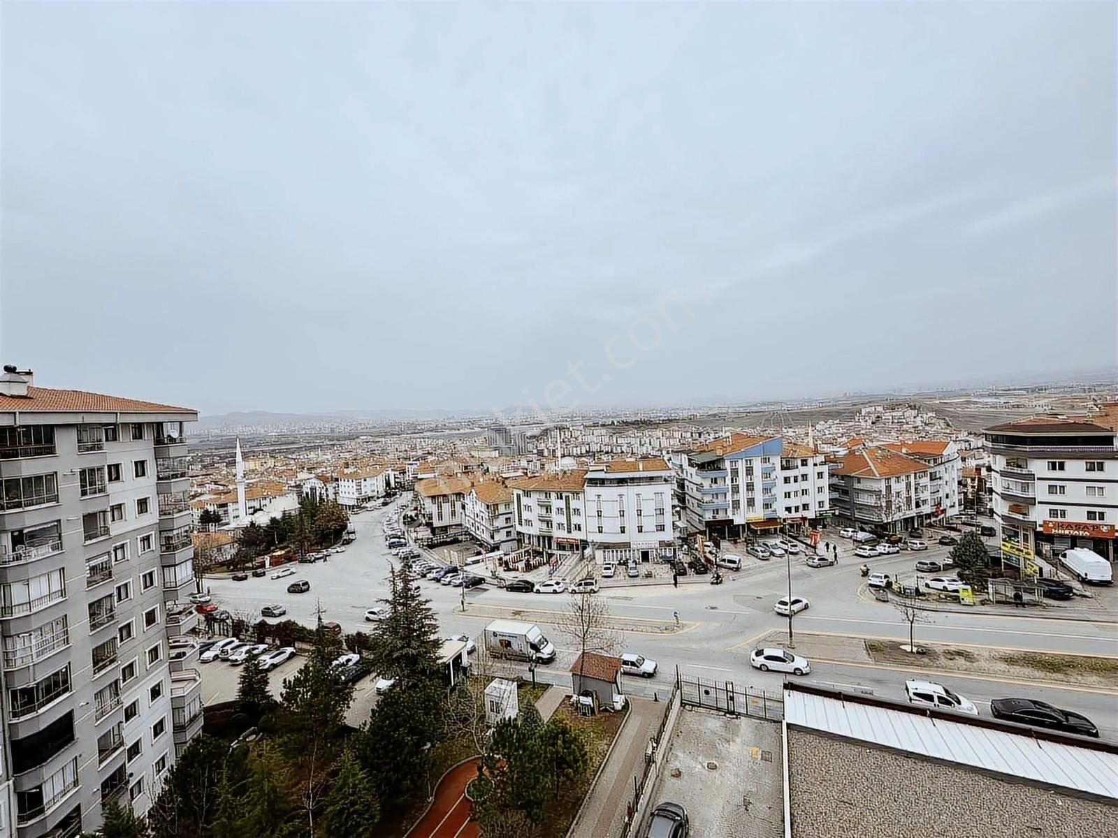 Çamlıtepe Sitesinde Kapalı Otoparklı Manzaralı 4+1 - Görsel 21