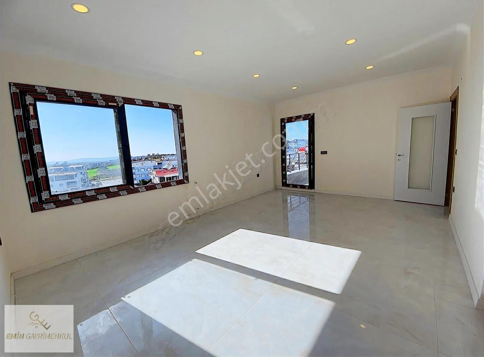 Efelerde Muhteşem Deniz Manzaralı Sıfır 4+1 Dubleks - Görsel 4