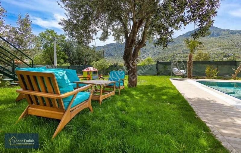 Selimiye'de Müstakil 1211 M2 Bahçe İçinde Şahane Satılık Villa - Görsel 4