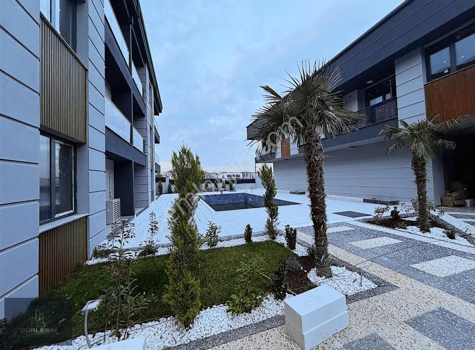 Şirinköy Mahallesi Havuzlu, Site İçerisinde Satılık 1+1 Daire - Görsel 8