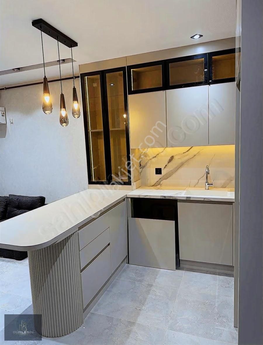 Şirinköy Mahallesi Havuzlu, Site İçerisinde Satılık 1+1 Daire