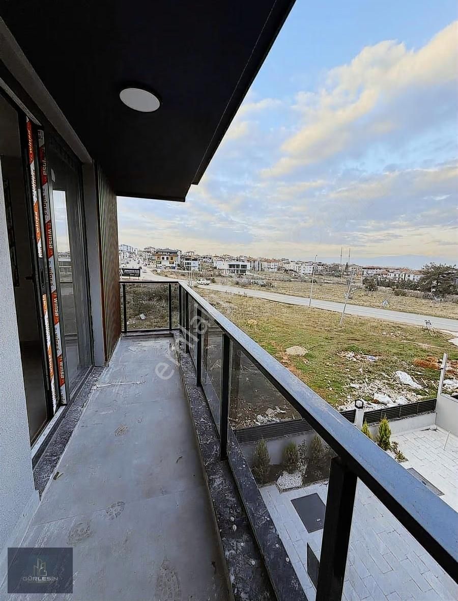 Şirinköy Mahallesi Havuzlu, Site İçerisinde Satılık 1+1 Daire - Görsel 34