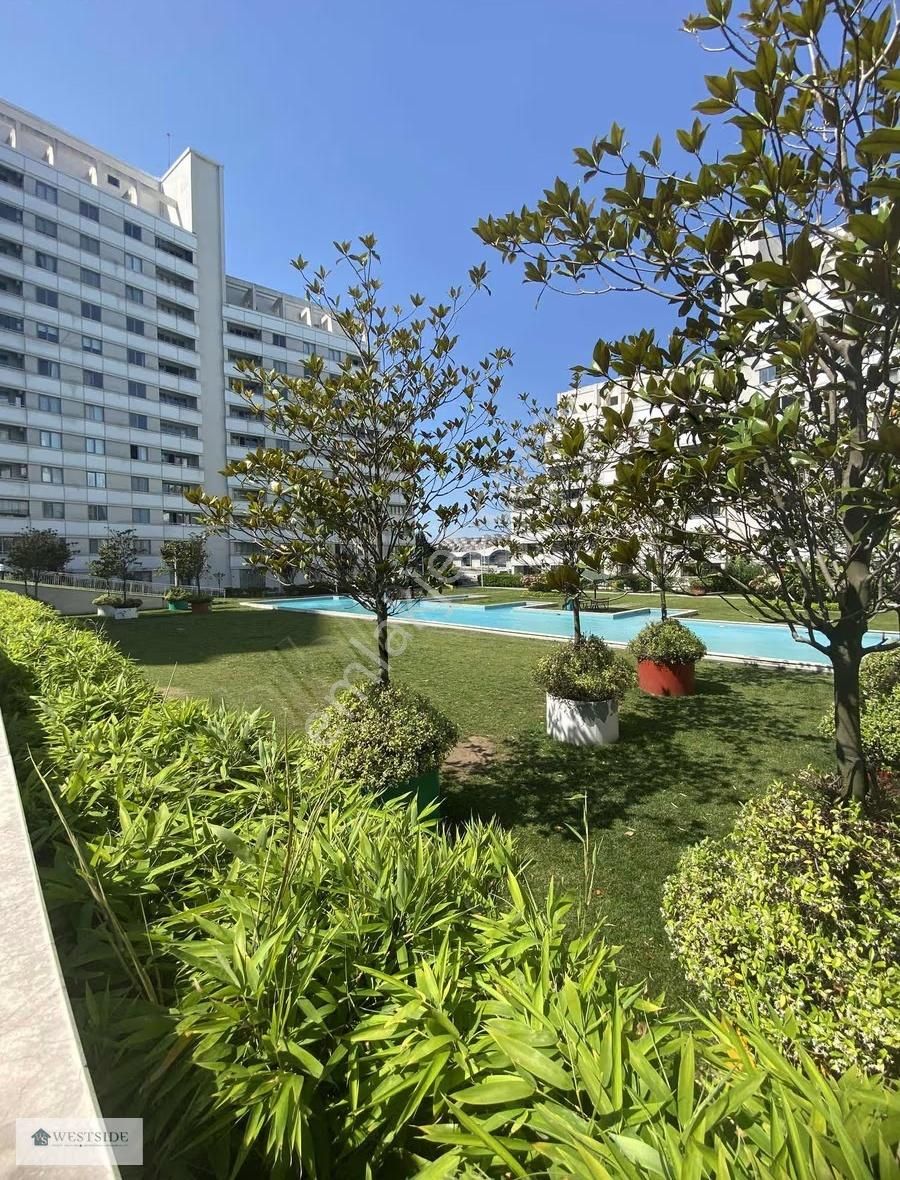 Bahçeşehir Spradon Vadi Sitesi 2+1 Kapalı Mutfak Dubleks Daire