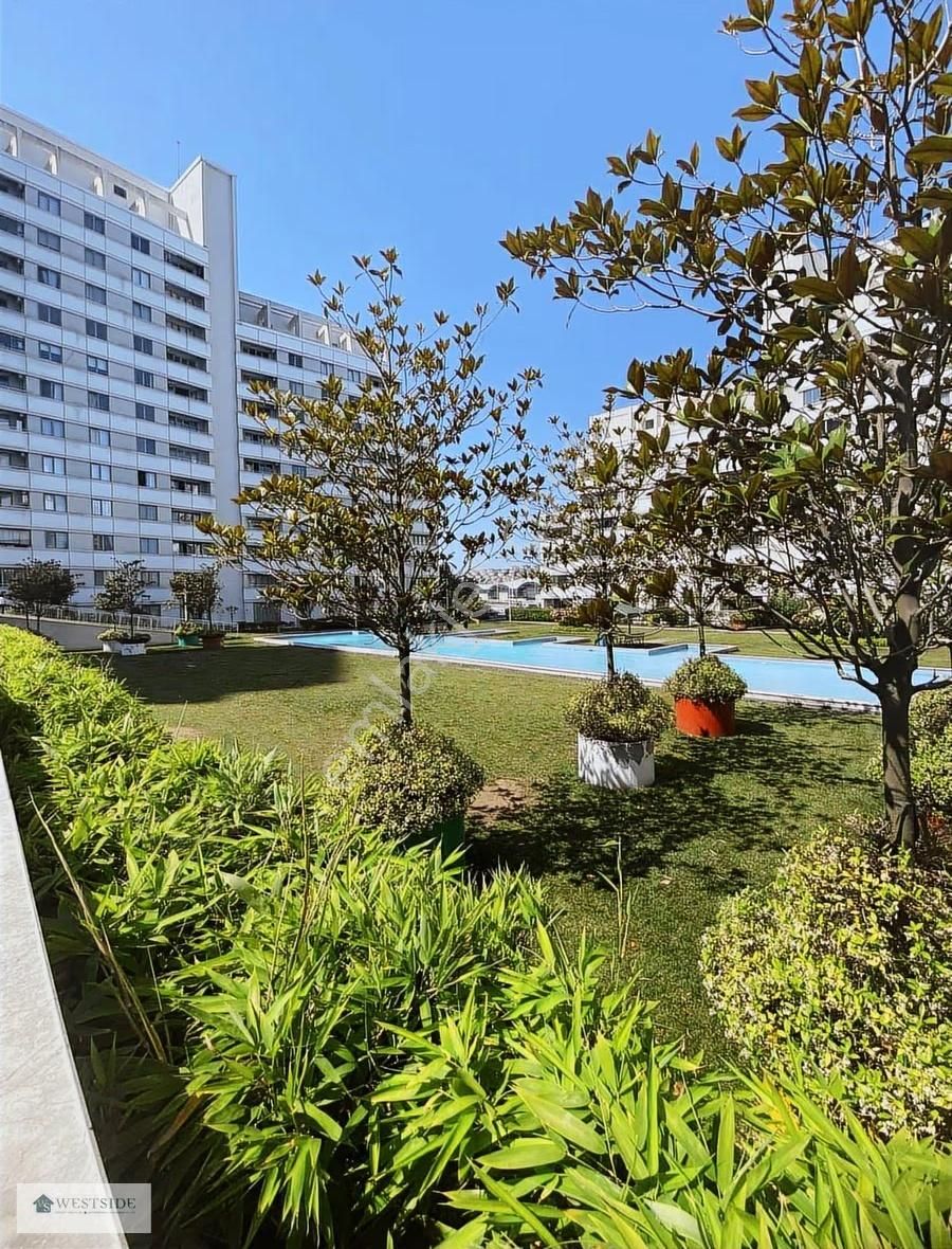 Bahçeşehir Spradon Vadi Sitesi 1+1 Kısa Katlı Blokta Boş Satılık - Görsel 4