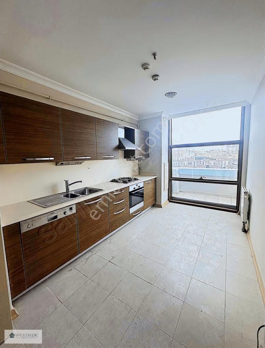 Bahçeşehir Spradon Kuleler 2+1 Satılık Daire