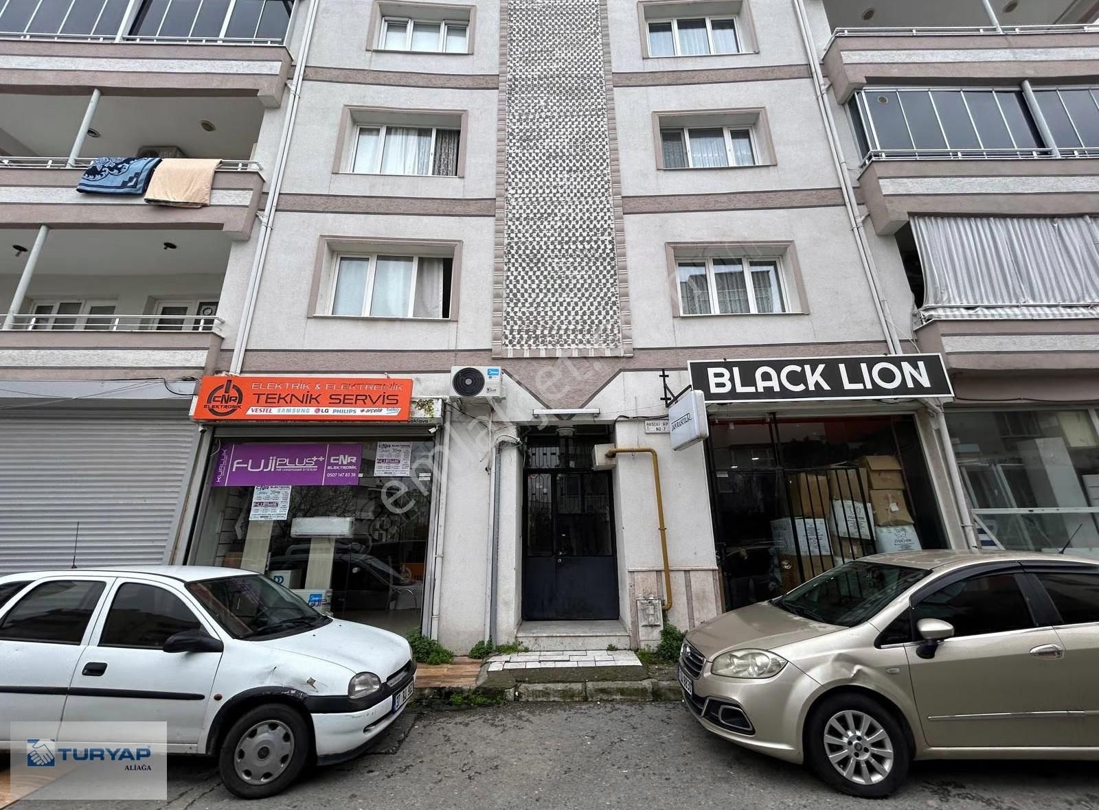 Aliağa Şirinler Sokağında Satılık 3+1 Daire - Görsel 13