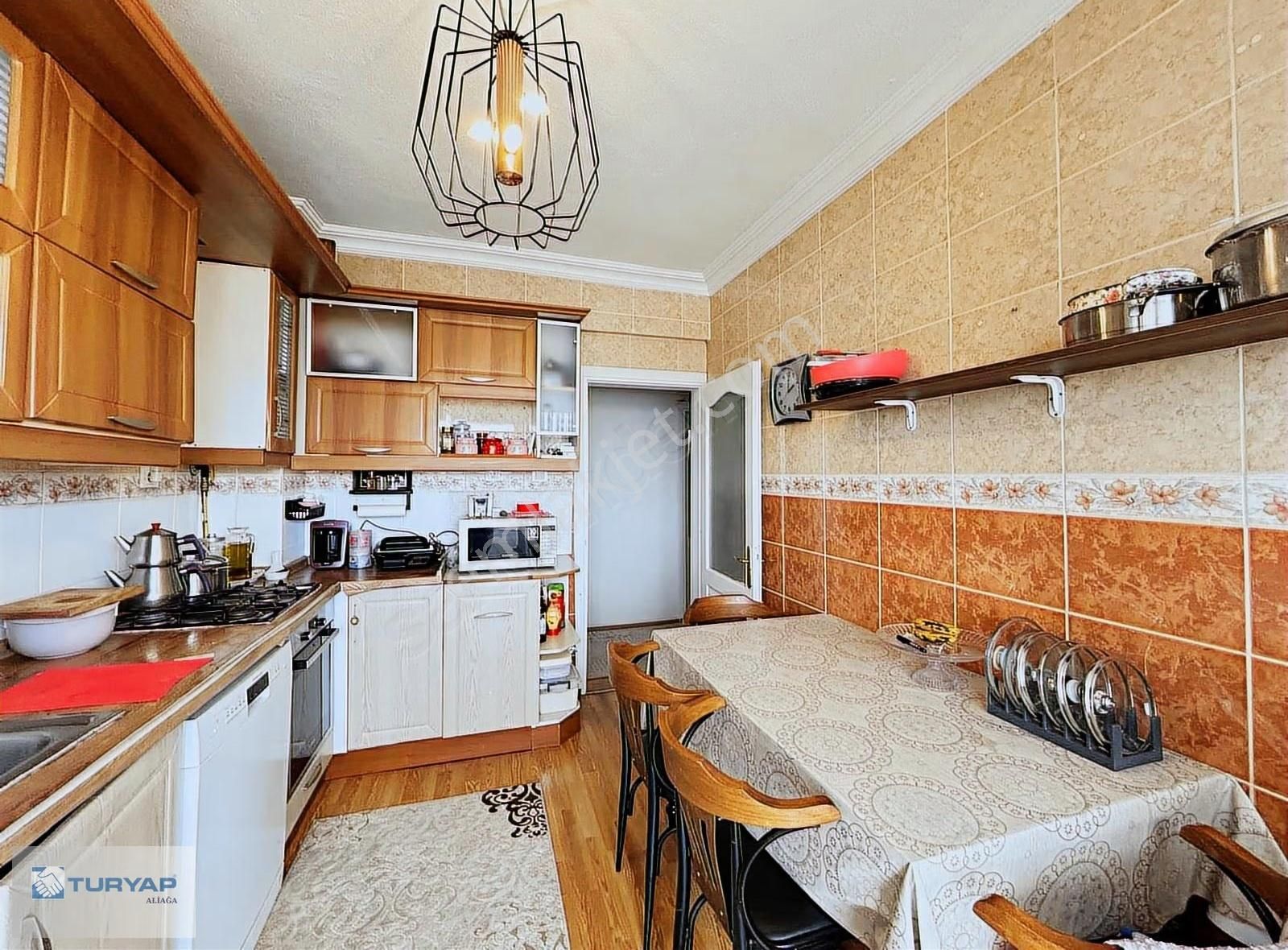 Aliağa Şirinler Sokağında Satılık 3+1 Daire - Görsel 15