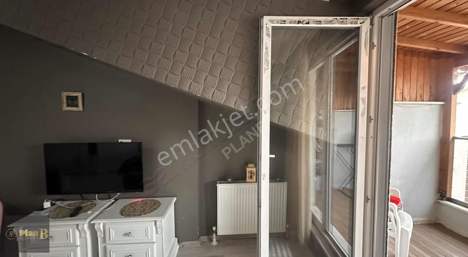 Güney Cephe, Masrafsız, Butik Site İçinde 1+1 Çatı Dubleks - Görsel 14