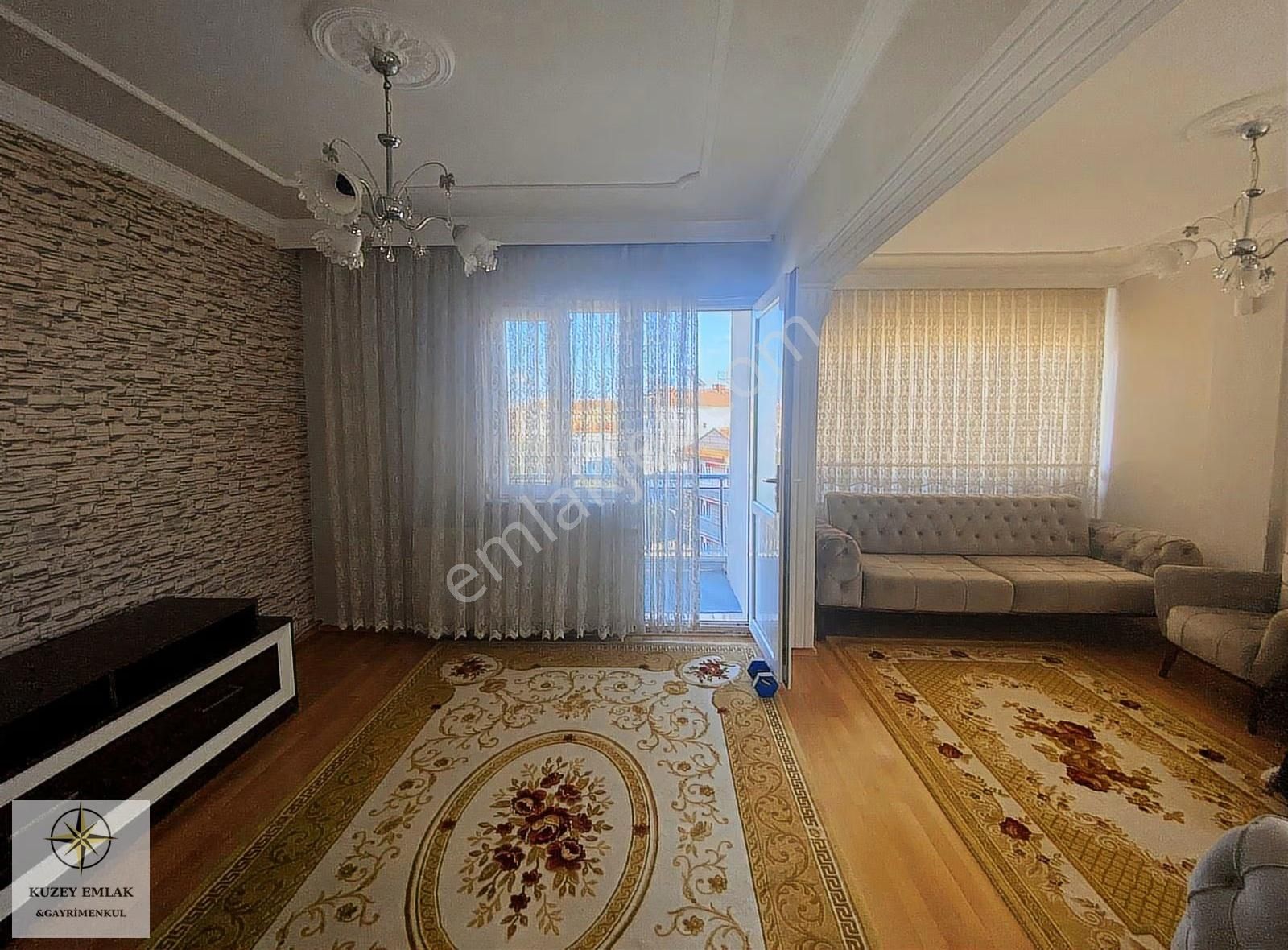 Kuzey Emlaktan Cumhuriyet Okulu Civarı Satılık Eşyalı Daire - Görsel 5