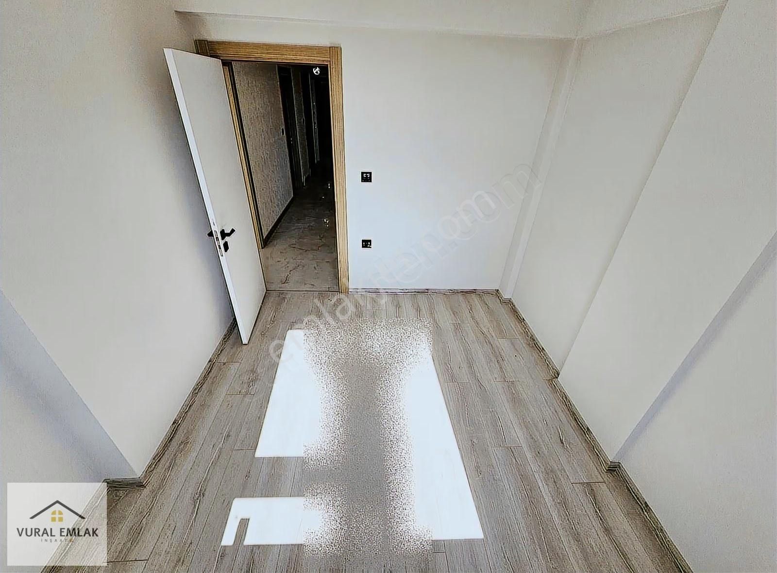 Vural Emlaktan 4+1 İskanlı Ultra Lüx 170m2 Ara Katta G.odalı - Görsel 9