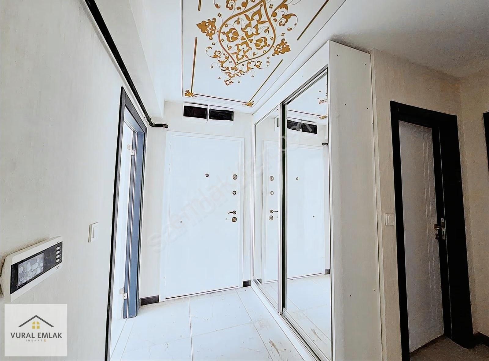 Vural'dan Devasa Genişlikte, Ara Kat, Ön Cephe, Çift Balkon 3+1 - Görsel 21