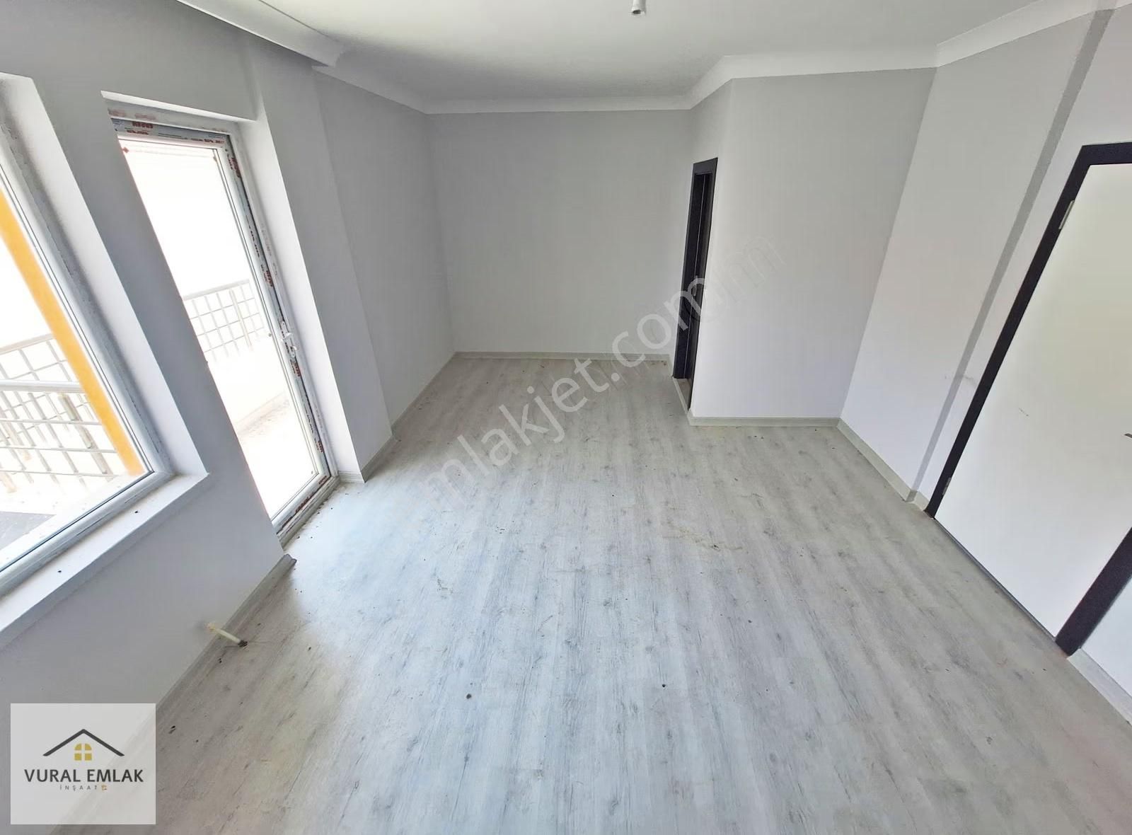 Vural'dan Devasa Genişlikte, Ara Kat, Ön Cephe, Çift Balkon 3+1 - Görsel 10