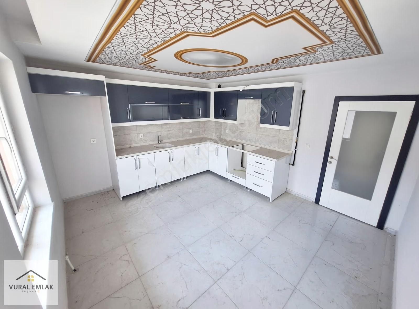 Vural'dan Devasa Genişlikte, Ara Kat, Ön Cephe, Çift Balkon 3+1 - Görsel 26