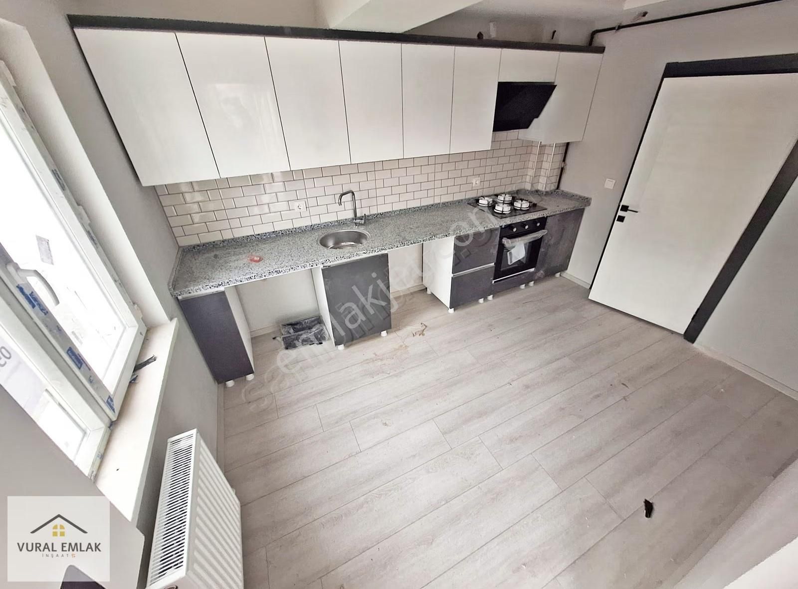 Vural Emlaktan 2+1 İskanlı Ultra Lüx Kombi Petek Full Yapılı - Görsel 31