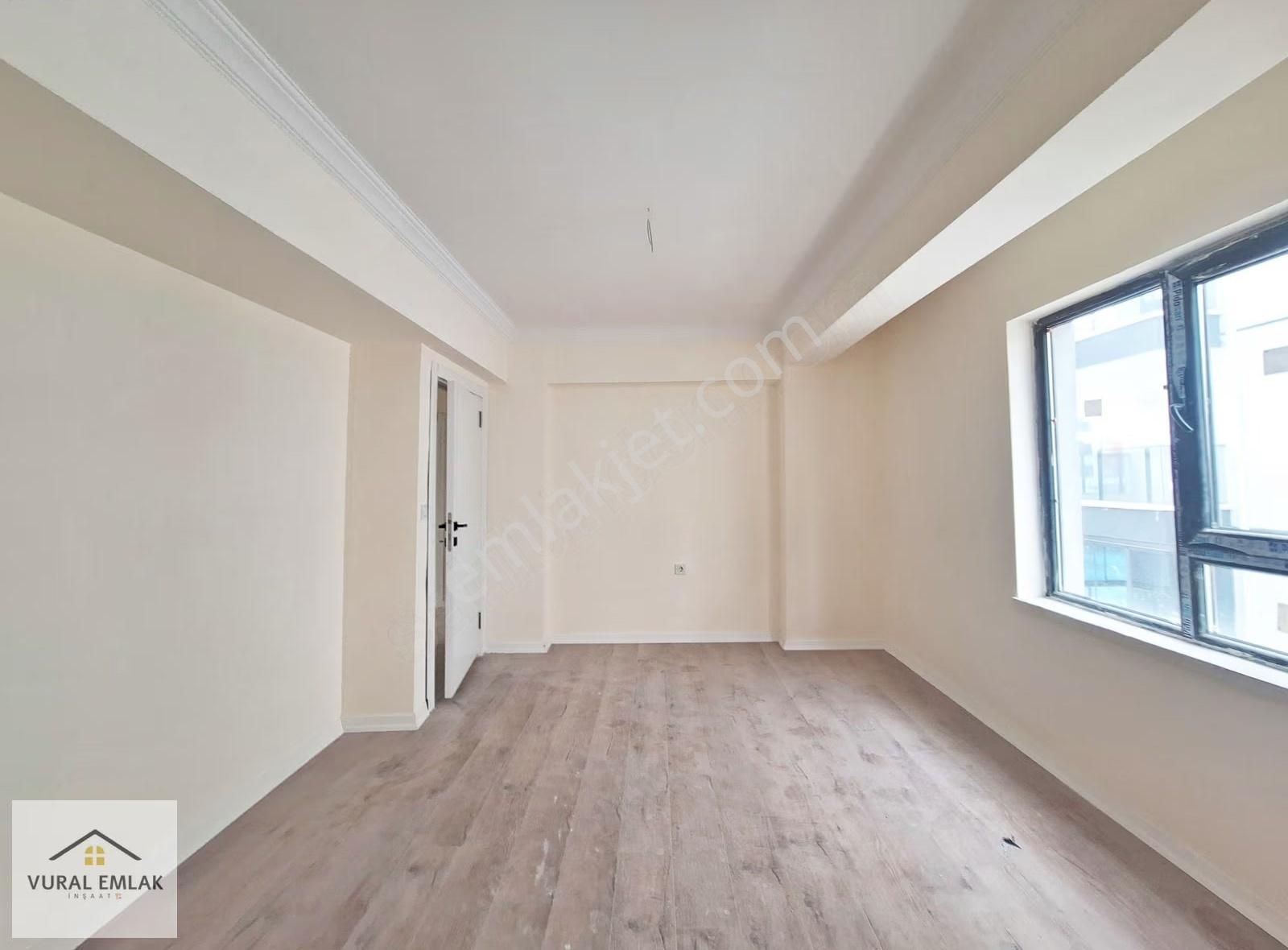 Vural'dan Yerden Isıtmalı, Giyinme Odalu 3+1 Kullanışlı Daire - Görsel 2