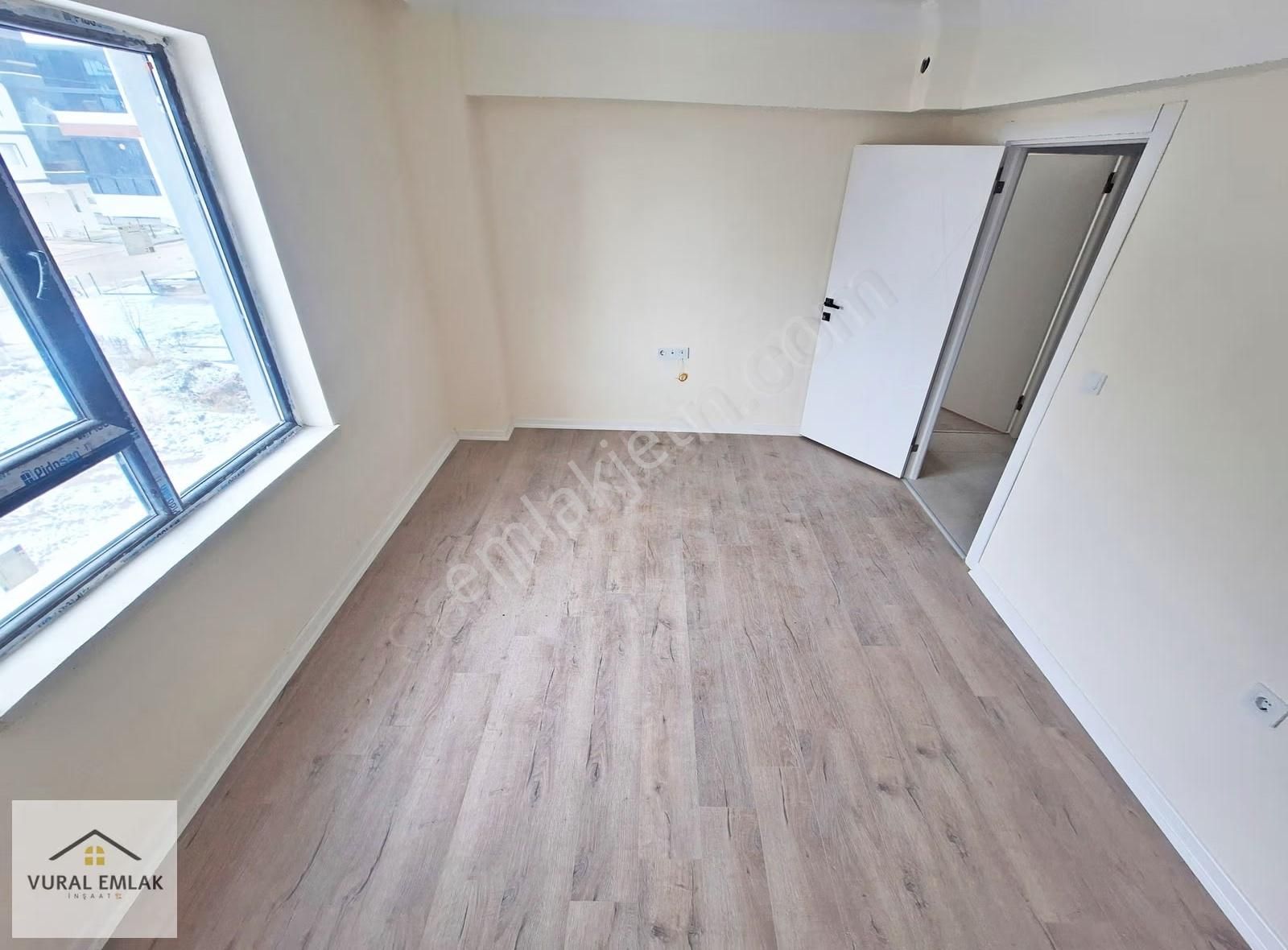 Vural'dan Yerden Isıtmalı, Giyinme Odalu 3+1 Kullanışlı Daire - Görsel 8