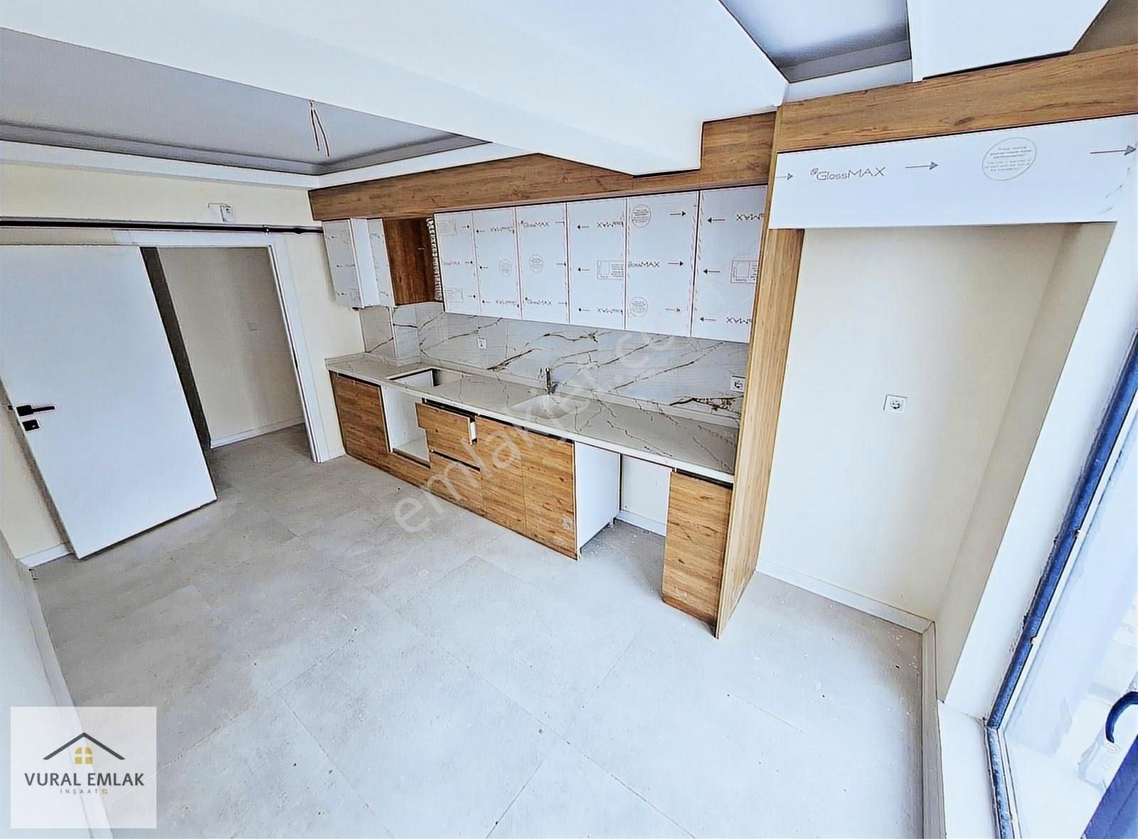 Vural'dan Yerden Isıtmalı, Giyinme Odalu 3+1 Kullanışlı Daire - Görsel 18