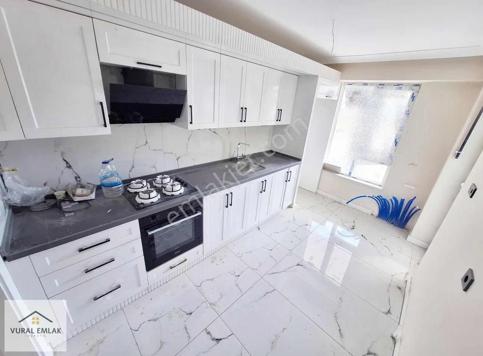 Vural Emlaktan Menderesin Göbeğinde 3+1 İskanlı 128m2 Fırsat - Görsel 15