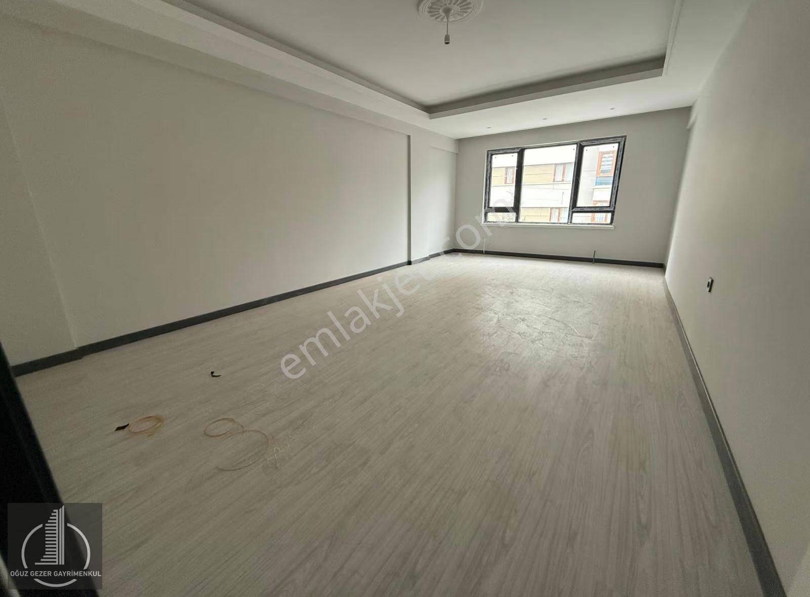 Oğuz Gezer Gayrimenkul'den Krediye Uygun Merkezi Konum 4+1 Daire - Görsel 2