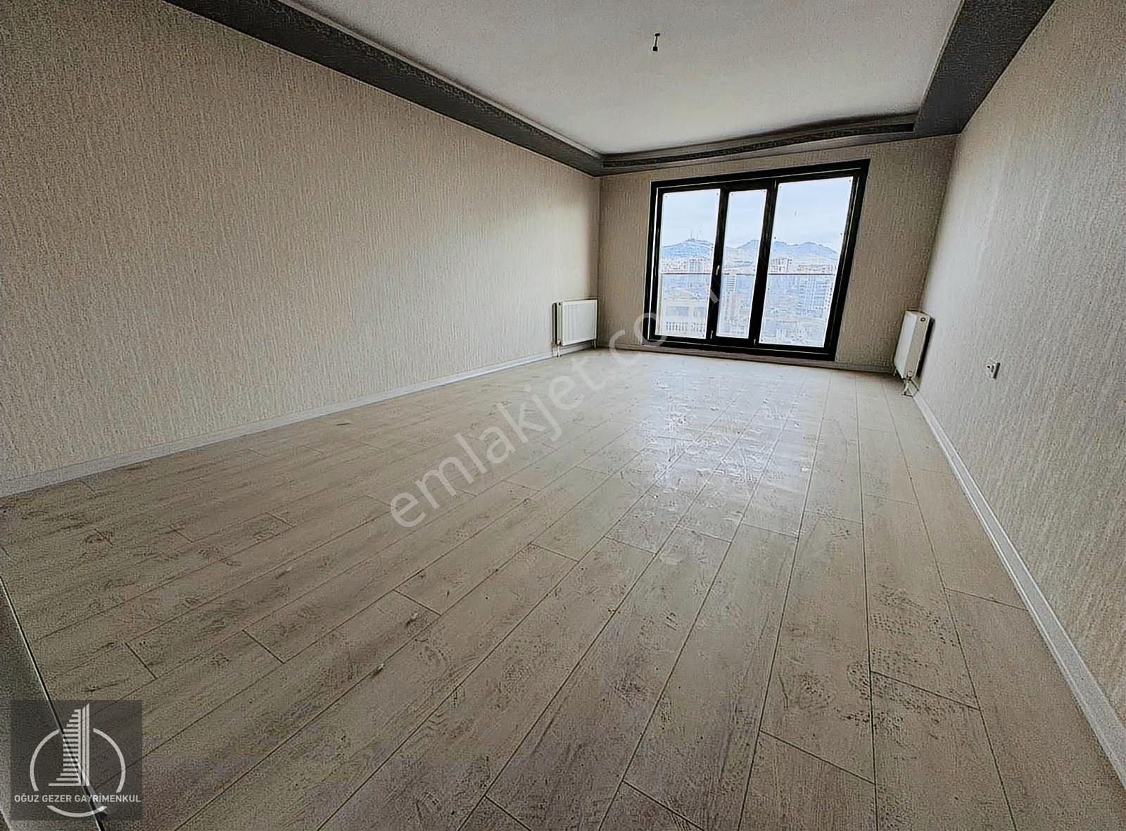 Oğuz Gezer Gayrimenkul'den 4+1 Manzaralı Ultra Lüx Site Dairesi - Görsel 4